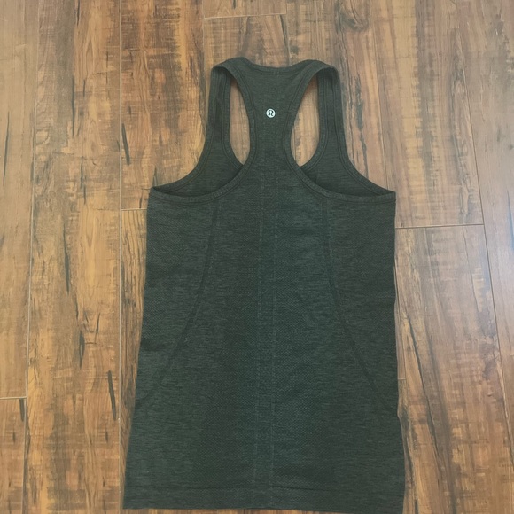 LULULEMON Swiftly Tech RacerBack - Picture 5 of 8